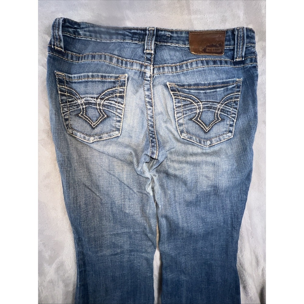 Big Star Maddie Mid Rise Fit Medium Wash Bootcut Jeans Size 32x32